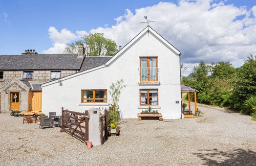 Salen Cottage | Cabin ∙ 3 bedrooms ∙ 6 guests