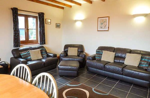 Bontnewydd Cottage | Cabin ∙ 3 bedrooms ∙ 6 guests