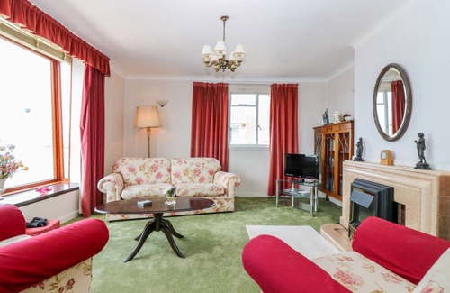 Oban Cottage | Cabin ∙ 3 bedrooms ∙ 5 guests