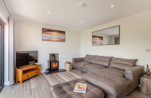Llandanwg Cottage | Cabin ∙ 3 bedrooms ∙ 6 guests