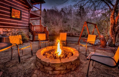 Dial Cabin | Cabin ∙ 3 bedrooms ∙ 6 guests