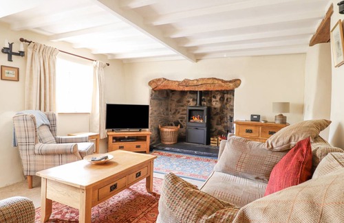 Llangynog Cottage | Cabin ∙ 3 bedrooms ∙ 6 guests