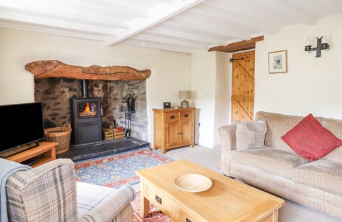 Llangynog Cottage | Cabin ∙ 3 bedrooms ∙ 6 guests