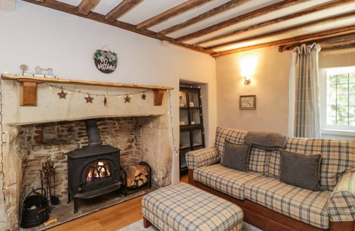 Castle Combe Cottage | Cabin ∙ 3 bedrooms ∙ 6 guests