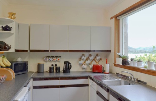 Colintraive Cottage | Cabin ∙ 4 bedrooms ∙ 6 guests