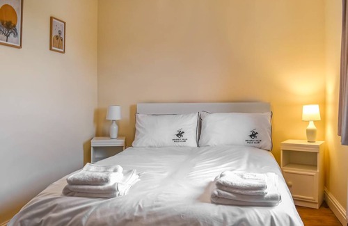 Bridgwater Cottage | Cabin ∙ 4 bedrooms ∙ 5 guests
