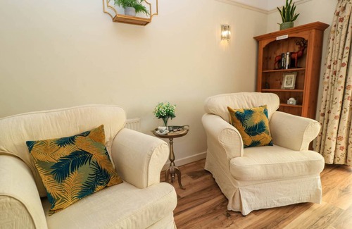 Zeals Cottage | Cabin ∙ 4 bedrooms ∙ 10 guests