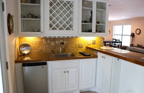 Denison Cabin | Cabin 401 at Grandpappy Point Resort & Marina