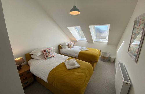 Rhyd-y-clafdy Cottage | Cabin ∙ 5 bedrooms ∙ 10 guests