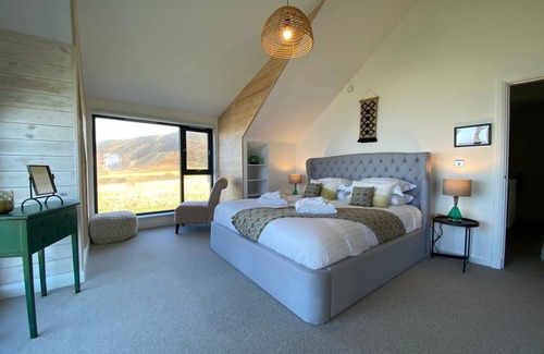 Rhyd-y-clafdy Cottage | Cabin ∙ 5 bedrooms ∙ 10 guests