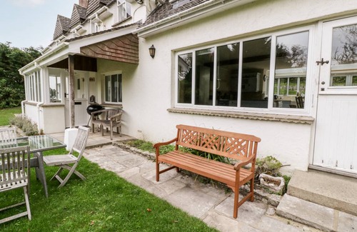 Wareham Cottage | Cabin ∙ 5 bedrooms ∙ 13 guests