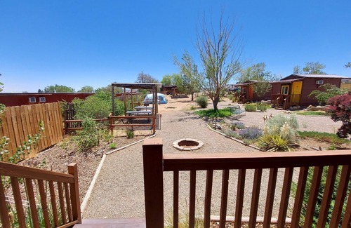 Escalante Cabin | Cabin 5 - Deluxe Cabin with Half Bath
