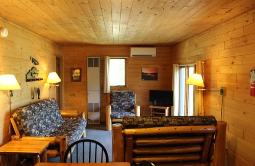 Park Rapids Cabin | Cabin #6 Cozy Lakefront Cabin