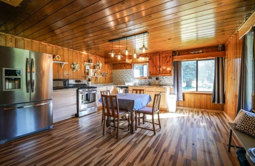 Bayfield House | Cabin at Vallecito Lake with Hot Tub!
