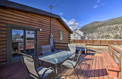 Ponderosa Pines House | Cabin by Rio Grande - 19 Mi to Wolf Creek!