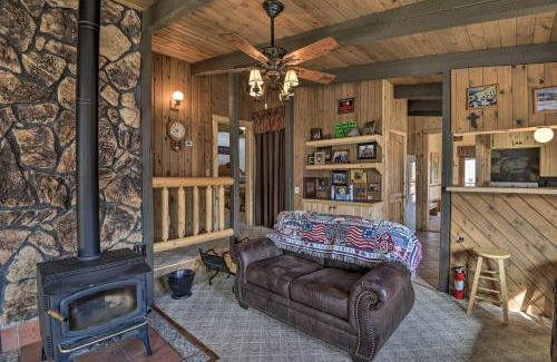 Ponderosa Pines House | Cabin by Rio Grande - 19 Mi to Wolf Creek!