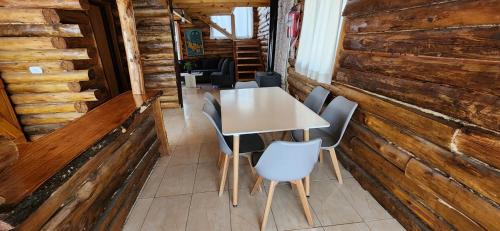 Potrerillos House | Cabin by the Mendoza River