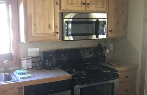 Heise Cabin | Cabin by the South Fork of the Snake River- Sleeps 4 Fishing, skiing, MTN Biking