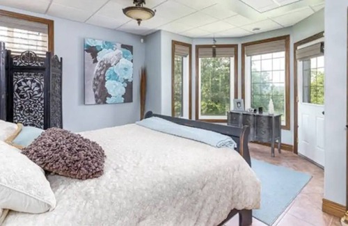 Ninette Other | Cabin Castle on Pelican Lake