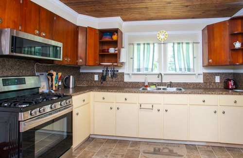 West Pensacola House | Cabin Charmed Cottage (Close to Downtown)