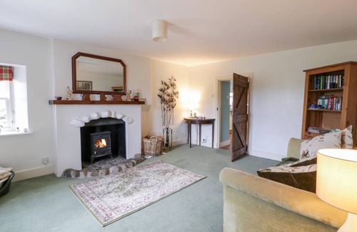 Beattock Cottage | Cabin ∙ 3 bedrooms ∙ 5 guests