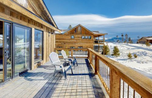 Grand Lake House | Cabin Getaway & Stonewood Lodge