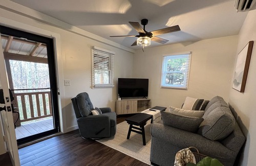 Flowery Branch Cabin | Cabin Hideaway near Lake Lanier