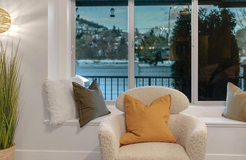 Black Mountain House | Cabin In The city