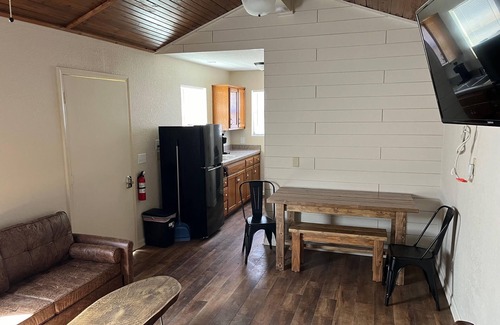 Warsaw Apartment | Cabin Near Fishing Lakes Truman Lake and Lake of the Ozark