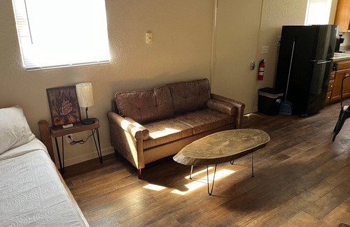 Warsaw Apartment | Cabin Near Fishing Lakes Truman Lake and Lake of the Ozark
