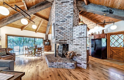 Burnt Ranch House | Cabin near the river with private pool, wood-burning fireplace & patio