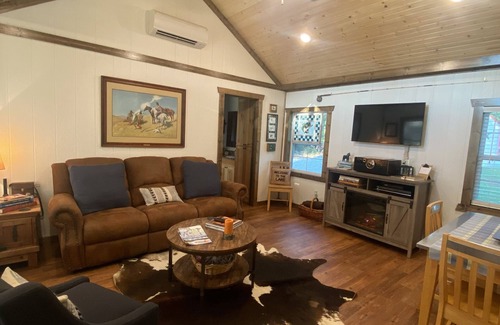 Quitman Cabin | CABIN ON DOGWOOD POND: Spiritual Retreat & Country Resort for Rest & Restoration