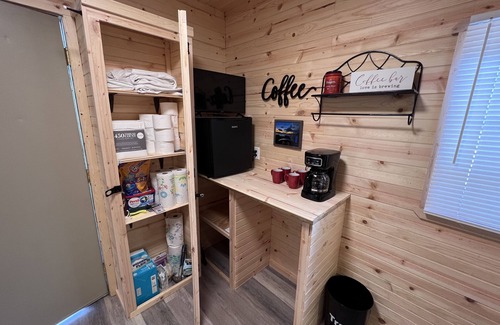 Mid America Cabin | CABIN ON LAKE HAMILTON ALSO FULL RV HOOK UP