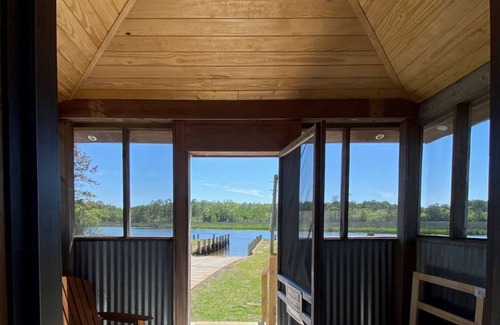 Gautier Cabin | Cabin on Sioux Bayou - Right on the water!