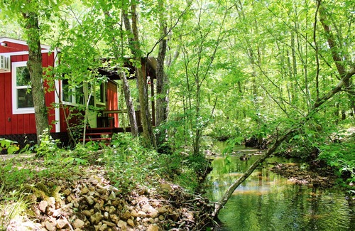 Annapolis Cabin | Cabin on the Creek. Near Annapolis, Black River Floating, Sam Baker State Park