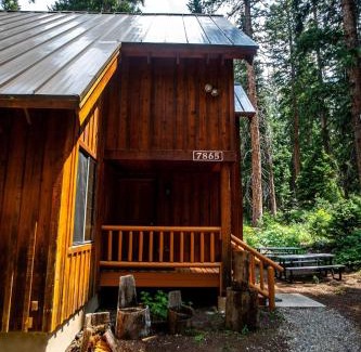 Salt Lake Mountain Resorts House | Cabin on the Edge of Forever