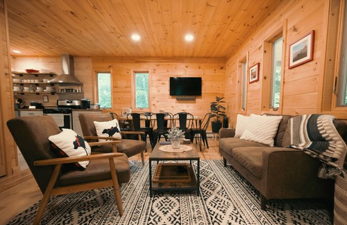 Wilmington House | Cabin on the WB Ausable River, waterfront, private