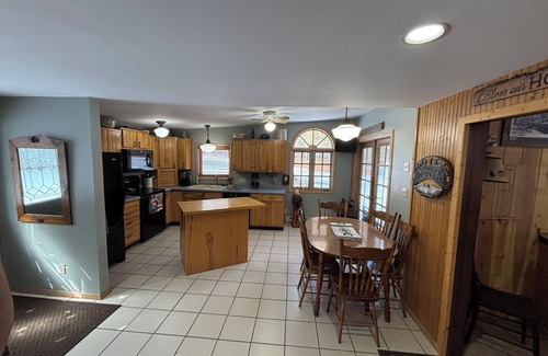 Lake Tomahawk Cottage | Cabin on the WI River. Enjoy the nature and beauty of the North Woods.