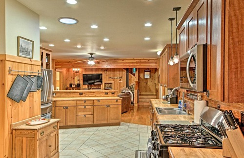 Ashford Cottage | Cabin + Studio: 5 Mi to Mt Rainier Nat'l Park