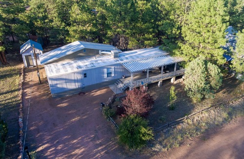 Overgaard House | Cabin Style Home Among Ponderosa Pines