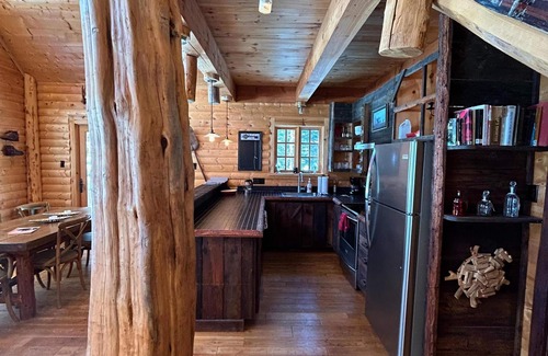 La Malbaie House | Cabin Totem - Les Chalets de Môh
