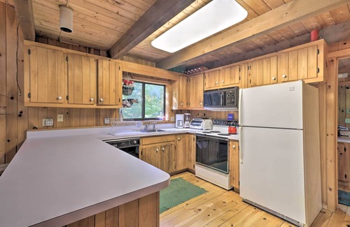 Sandisfield Cabin | Cabin w/3 Acres, Tennis Courts: By 4 Ski Mtns