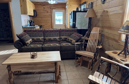 Dubois Cabin | Cabin with a View Near Yellowstone, National Forest & UTV Trails