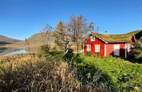 Vestvagøy Ski Chalet | Cabin with charm in Lofoten