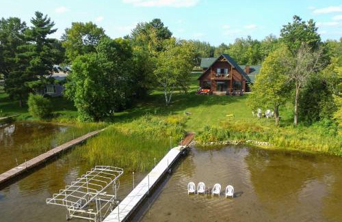 Siren House | Cabin with Gradual Slope to Sandy Bottom Swimming!
