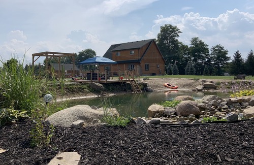 Waterford Cabin | Cabin with private sand beach and swimming pond