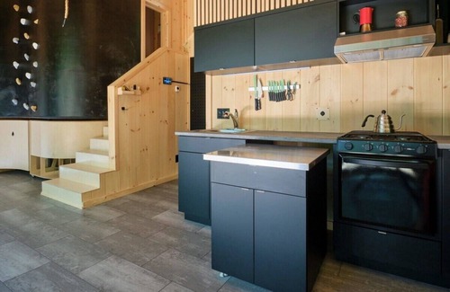 Eastman Cabin | Cabin Zoobox 78 Summa