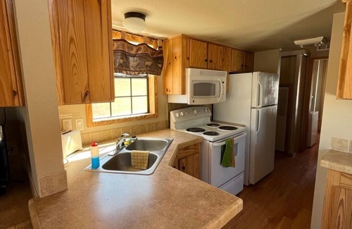 Mammoth Creek Cabin | Cabins by Panguitch Lake: Where Rustic Charm Meets Amazing Fishing!