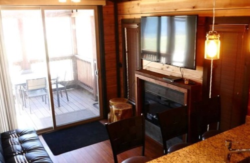 Mammoth Creek Cabin | Cabins by Panguitch Lake: Where Rustic Charm Meets Amazing Fishing!