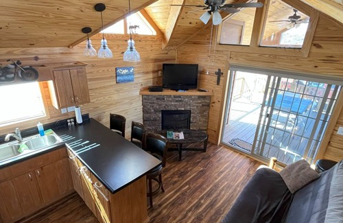 Mammoth Creek Cabin | Cabins by Panguitch Lake: Where Rustic Charm Meets Amazing Fishing!